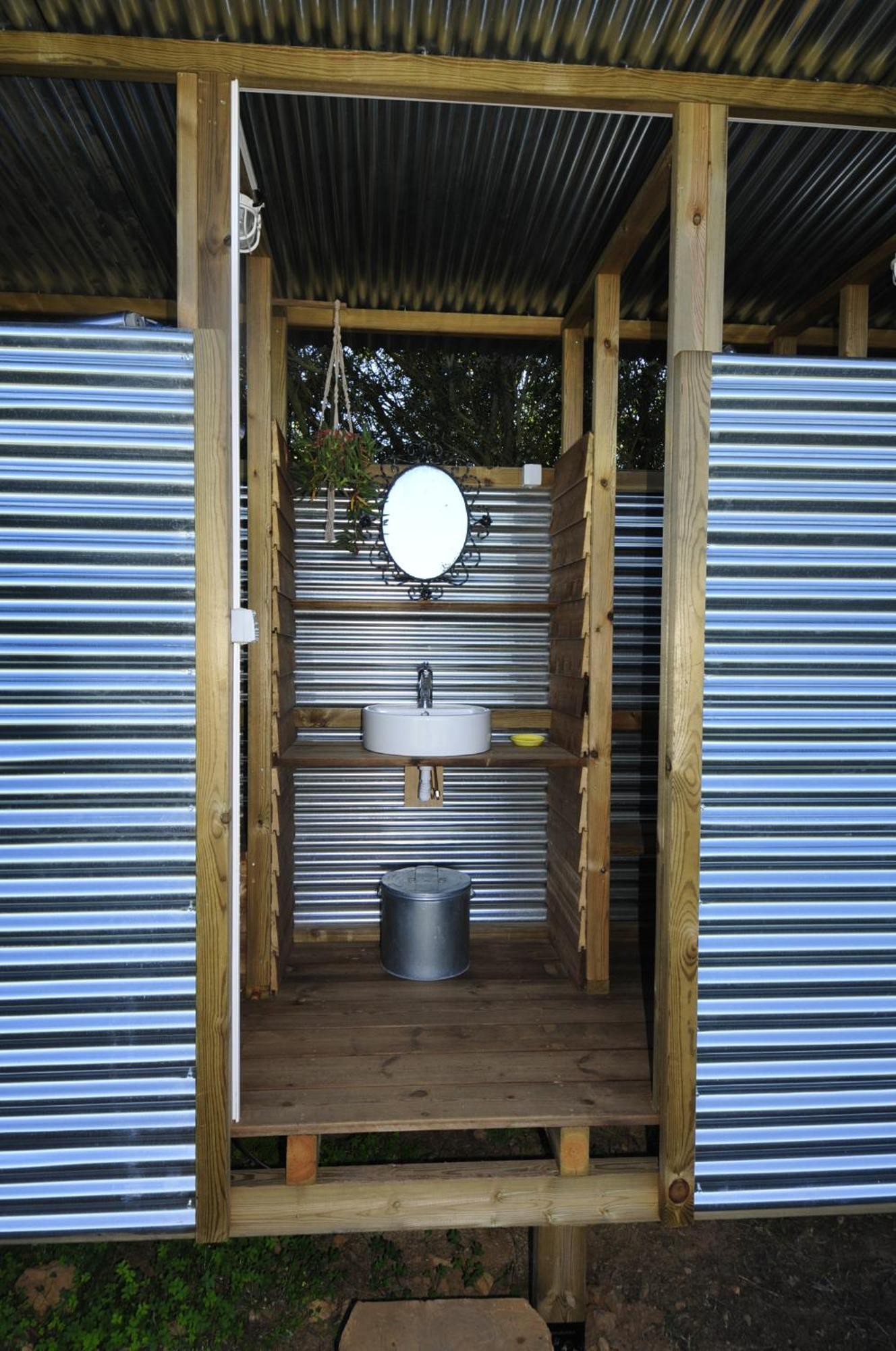 Hotel Cosy Nest In Animal Rescue Monte Dos Vagabundos São Teotónio Exterior foto